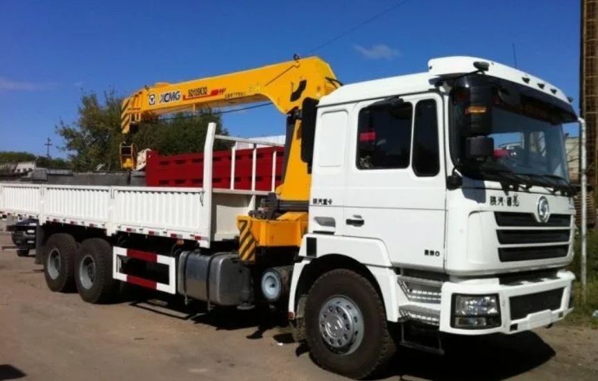 Бортовой автомобиль Shacman X3000 с КМУ Инман ИТ-200